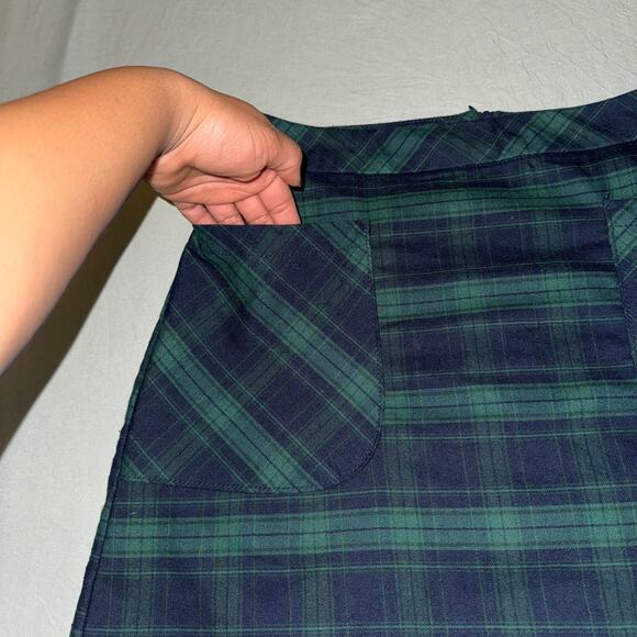 Arizona Jean Co Green/Blue Plaid Mini Skirt Women's Size 11 Gently Used - Picture 2 of 8